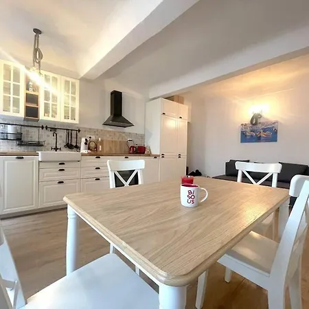 Apartment Charming 2 Beds In Old Port